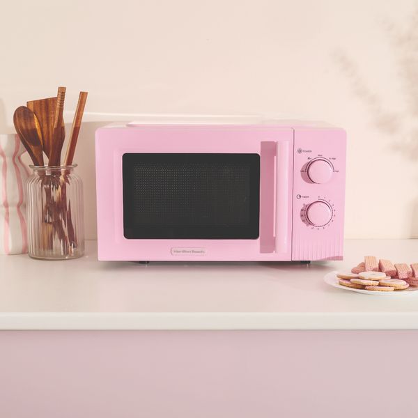 Hamilton Beach Miami 20L Microwave Flamingo Pink